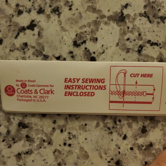 Zipper - Picture 2 of 9